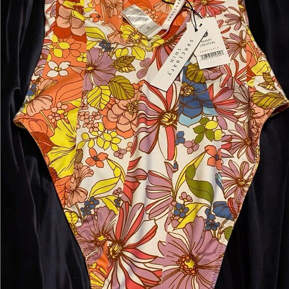 Sanctuary swimwear Reversible floral print One Piece Halter Swimsuit NWT size XS - Picture 15 of 16